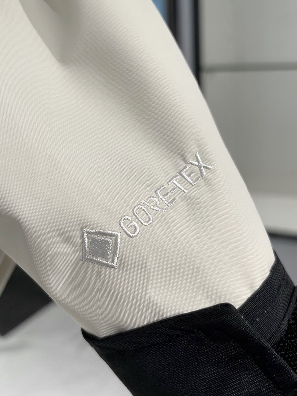 the n0*h F**e coat-052