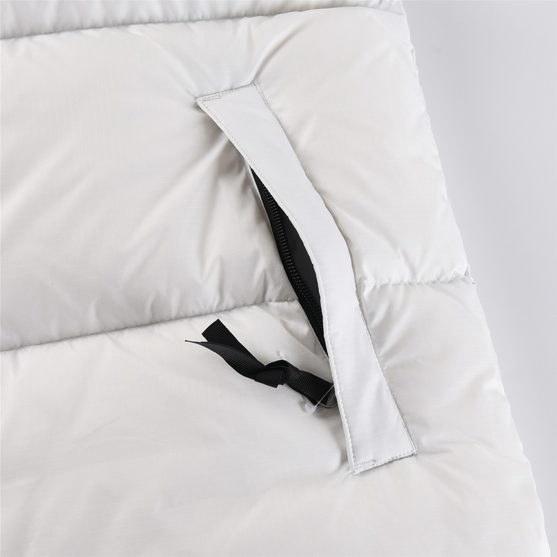 the n0*h F**e coat-088