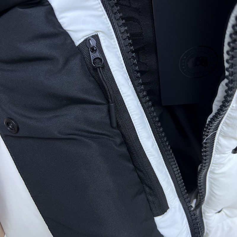 Canada Goose Coat-304