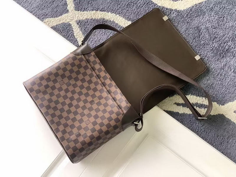 LV Handbags AAAA(Men)-152