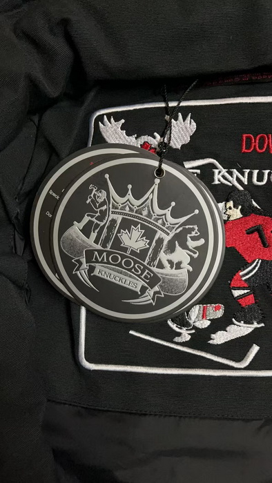 Moose Knuckles Coat-001