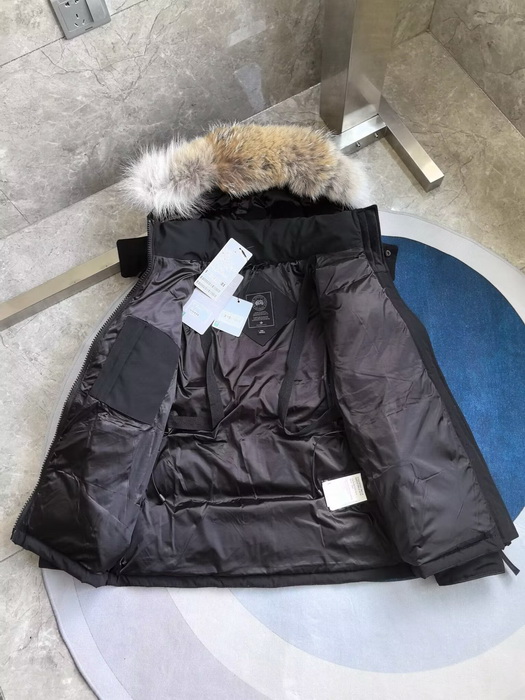 Canada Goose Coat(Women)-027