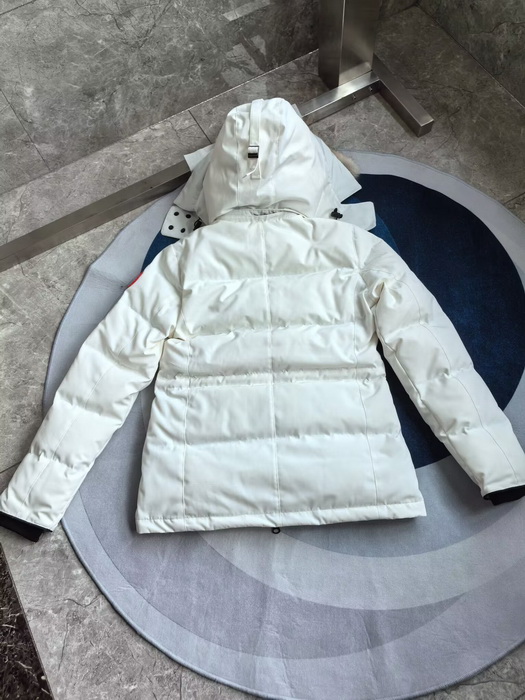 Canada Goose Coat(Women)-028