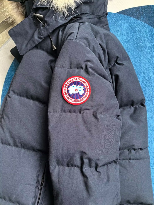 Canada Goose Coat(Women)-031