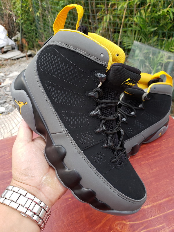 Air Jordan 9 Retro-010