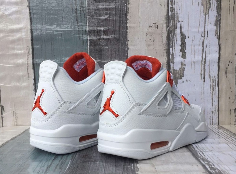 Air Jordan 4 Retro-113