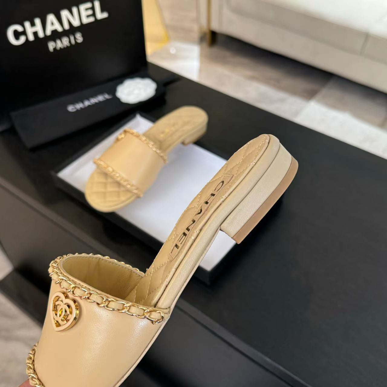 Ch*el slippers women(aaa)-017