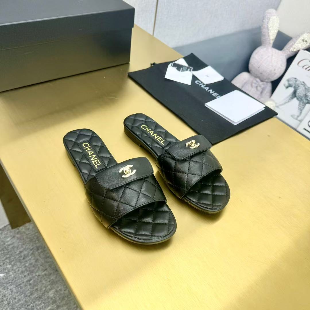 Ch*el slippers women(aaa)-010