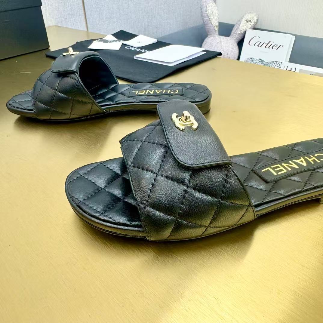 Ch*el slippers women(aaa)-010