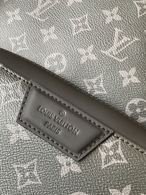 LV Backpack(AAA)-046
