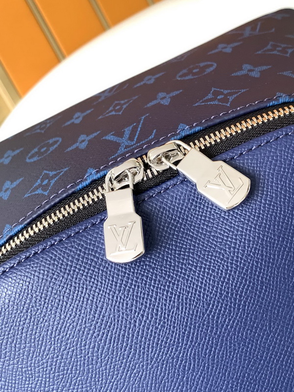 LV Backpack(AAA)-050