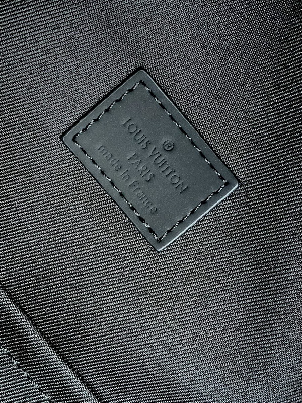 LV Backpack(AAA)-070