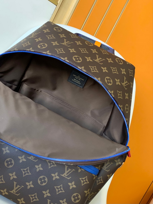 LV Backpack(AAA)-083