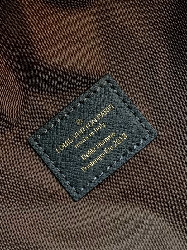 LV Backpack(AAA)-083