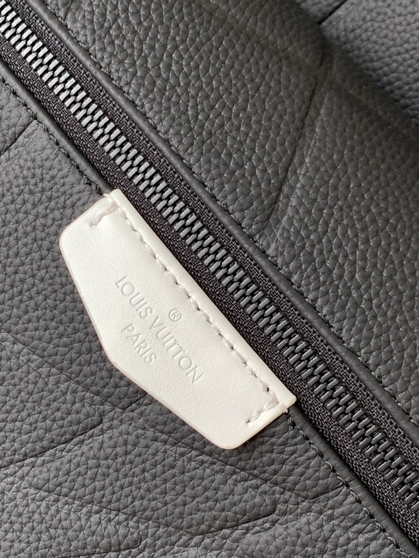 LV Backpack(AAA)-121