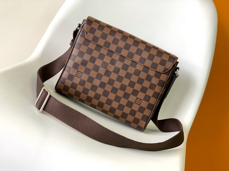 LV Handbags AAAA(Men)-177