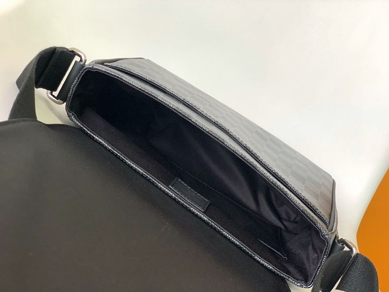 LV Handbags AAAA(Men)-180