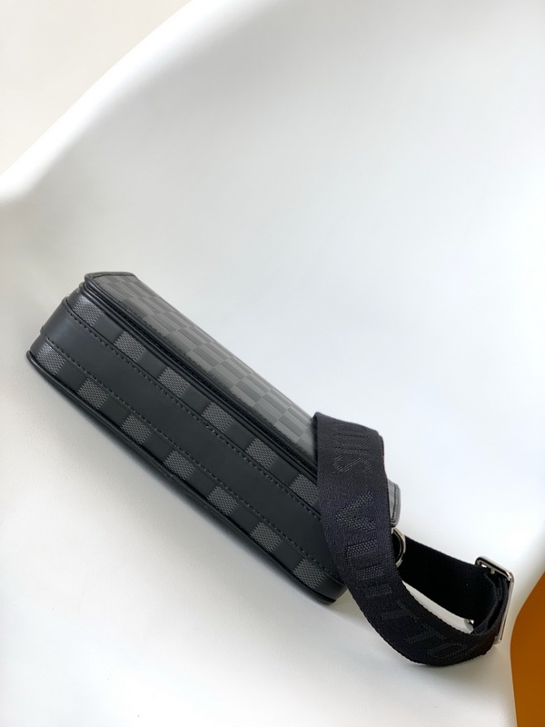 LV Handbags AAA(Men)-236