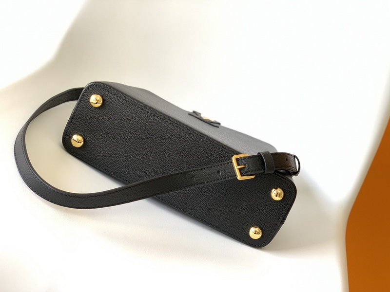 LV Handbags AAA(Women)-1122