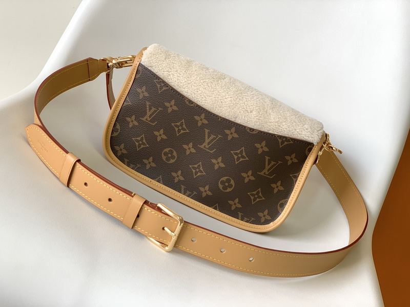LV Handbags AAA(Women)-546