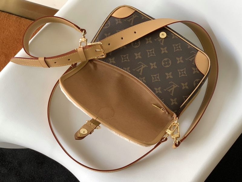 LV Handbags AAA(Women)-546