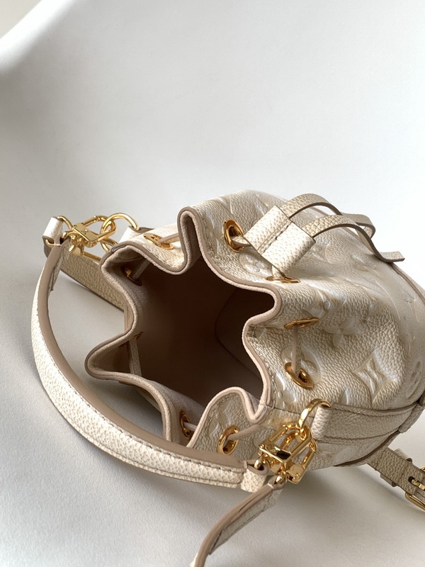 LV Handbags AAA(Women)-577