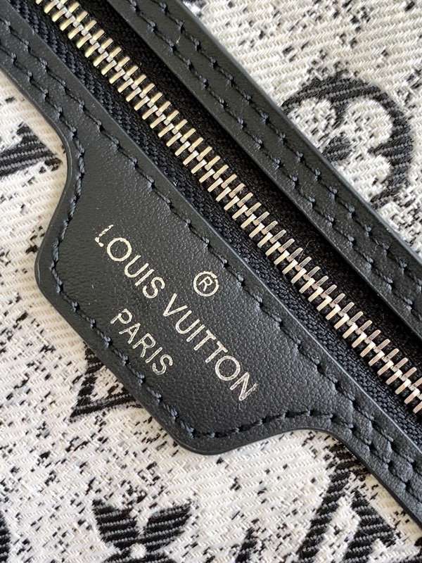 LV Handbags AAA(Women)-583