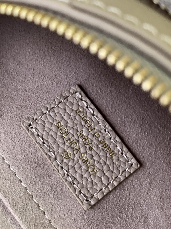 LV Handbags AAA(Women)-611