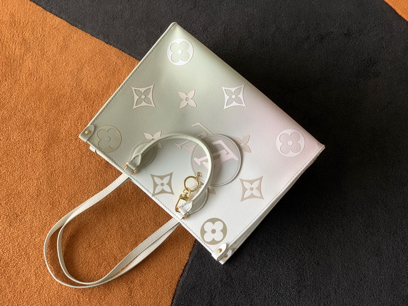 LV Handbags AAA(Women)-618