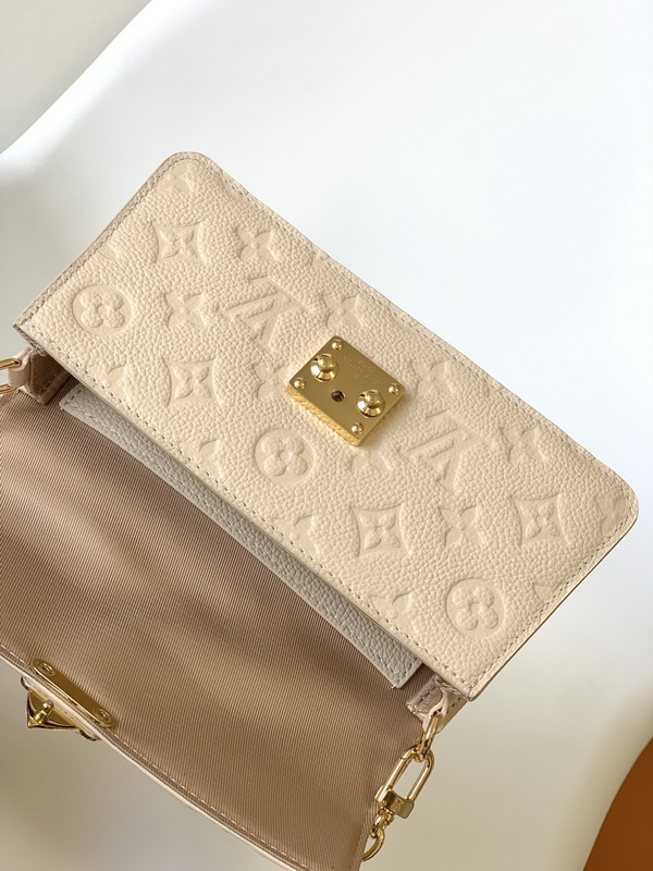 LV Handbags AAA(Women)-630