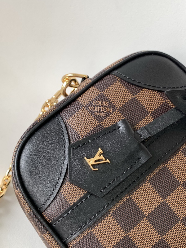 LV Handbags AAA(Women)-667
