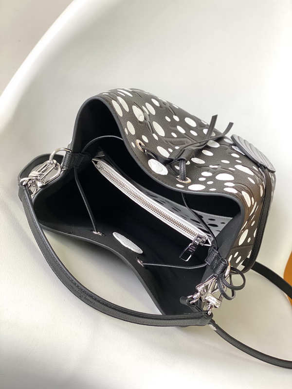 LV Handbags AAA(Women)-669