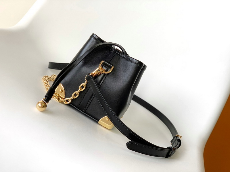 LV Handbags AAA(Women)-671