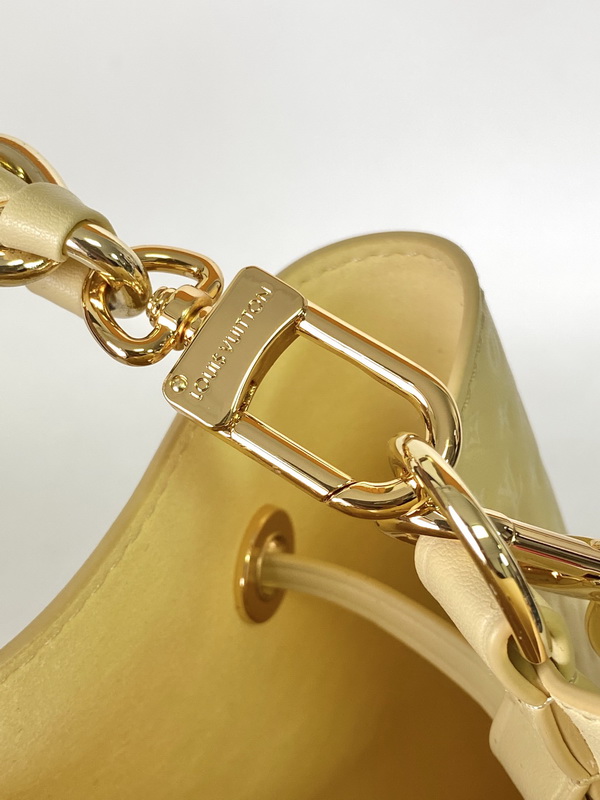 LV Handbags AAA(Women)-672