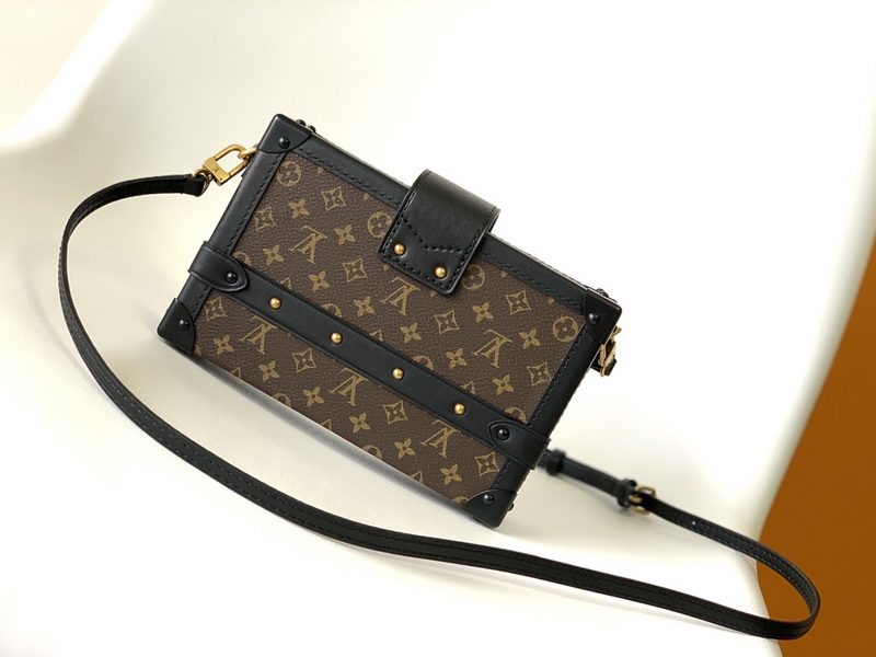 LV Handbags AAA(Women)-676