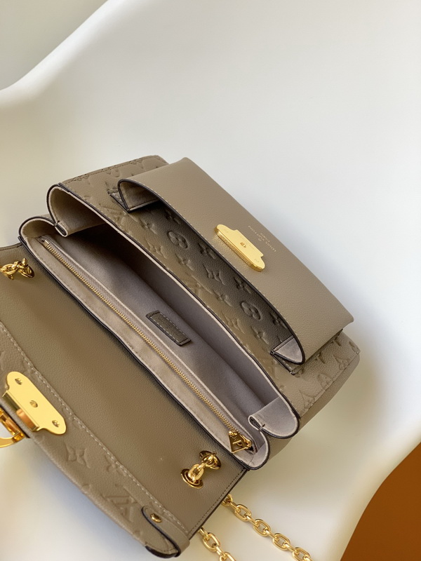 LV Handbags AAA(Women)-684