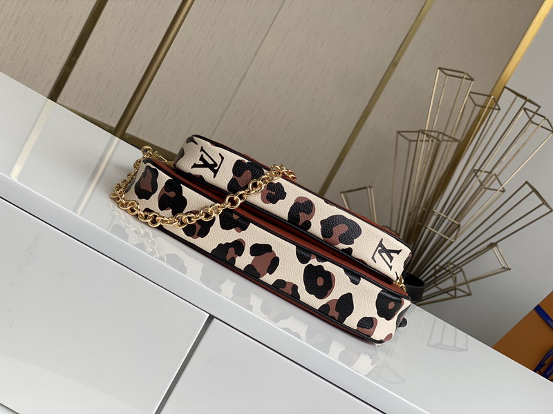 LV Handbags AAA(Women)-695