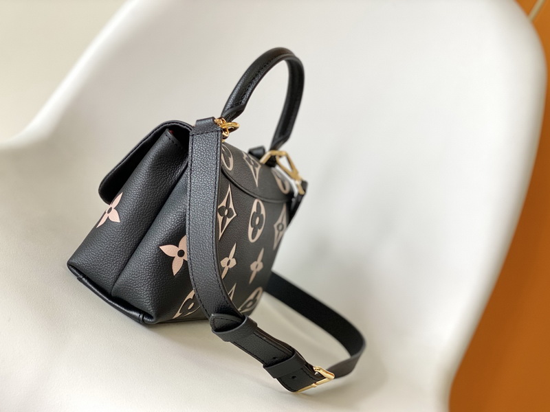 LV Handbags AAA(Women)-698