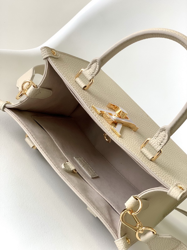 LV Handbags AAA(Women)-713