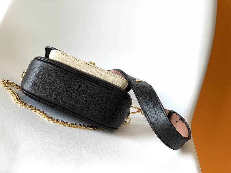 LV Handbags AAA(Women)-737