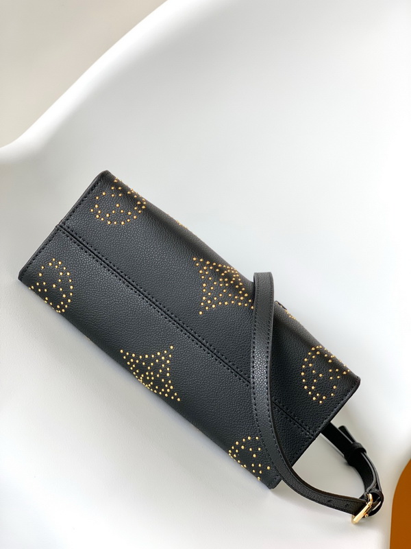 LV Handbags AAA(Women)-759