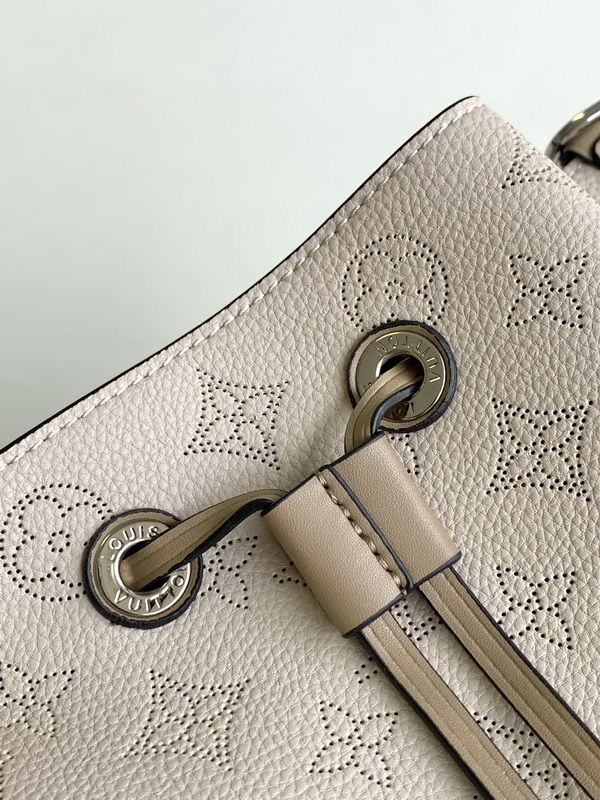 LV Handbags AAA(Women)-824