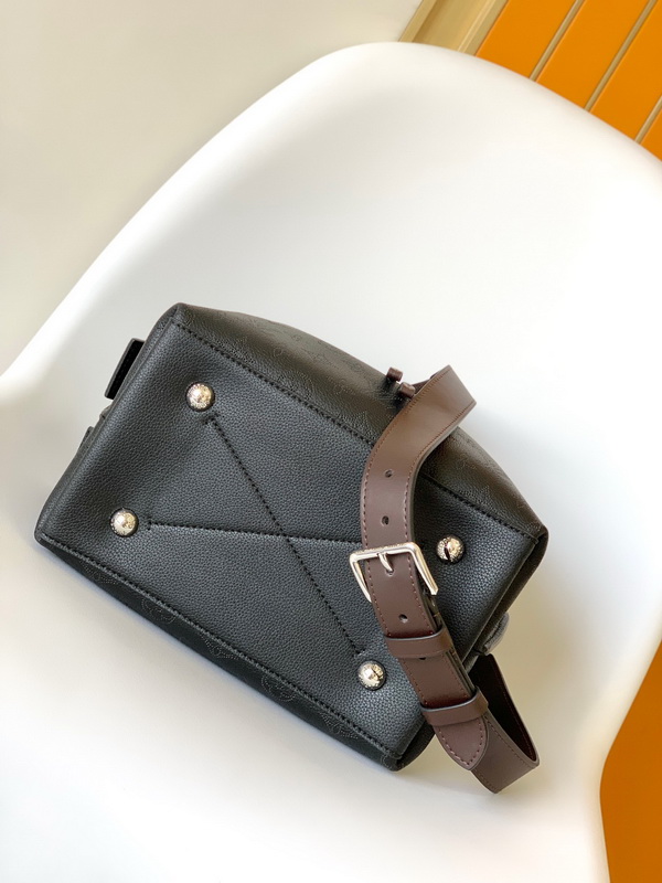 LV Handbags AAA(Women)-825