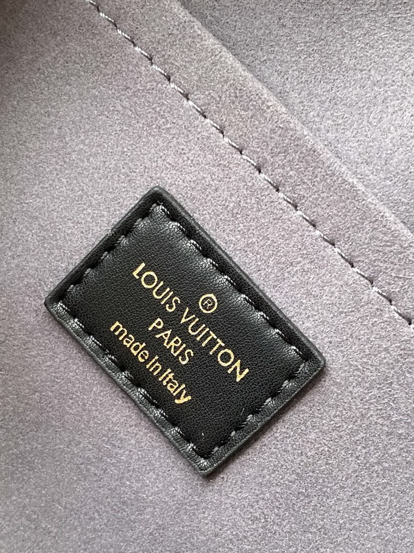 LV Handbags AAA(Women)-911