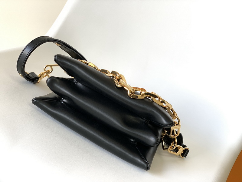 LV Handbags AAA(Women)-913