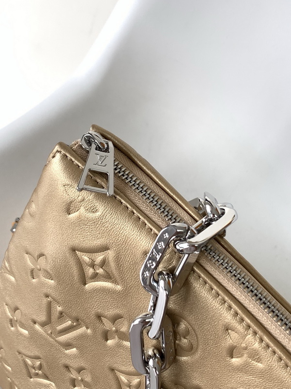 LV Handbags AAA(Women)-930