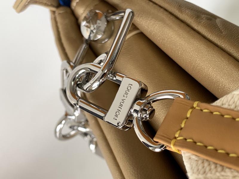 LV Handbags AAA(Women)-930