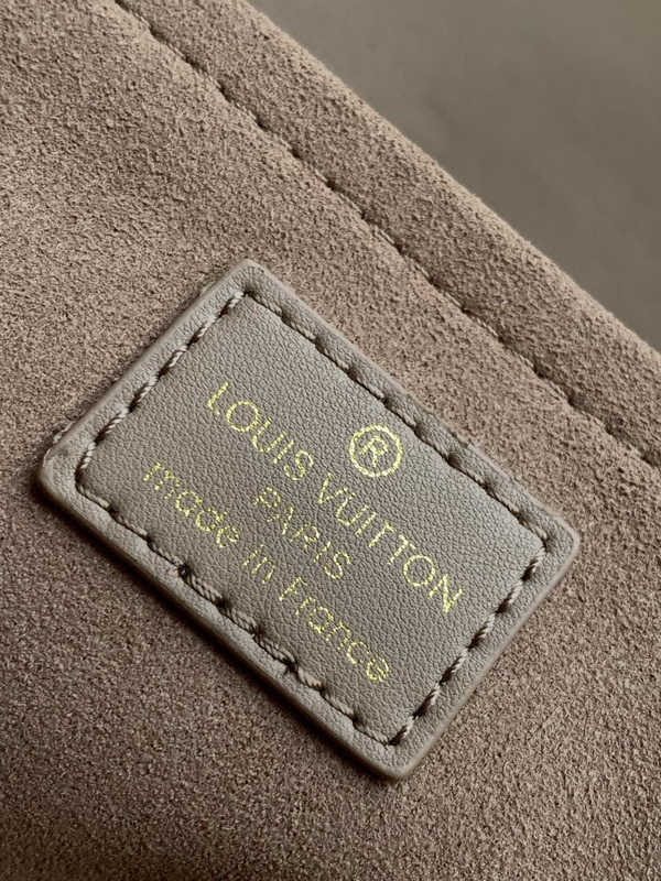 LV Handbags AAA(Women)-932