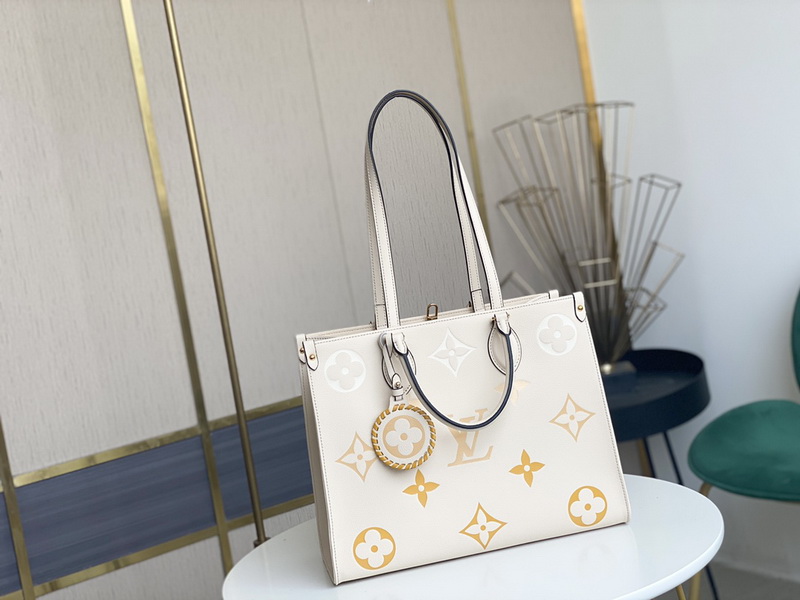 LV Handbags AAA(Women)-941