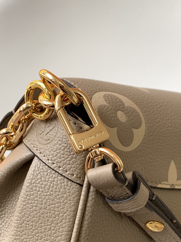 LV Handbags AAA(Women)-943